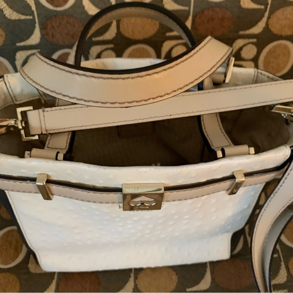Kate spade faux ostrich but real leather box bag - Picture 6 of 7